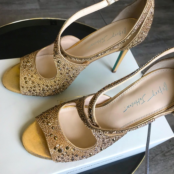 Betsey Johnson Gold, embellished evening shoes - Picture 4 of 8
